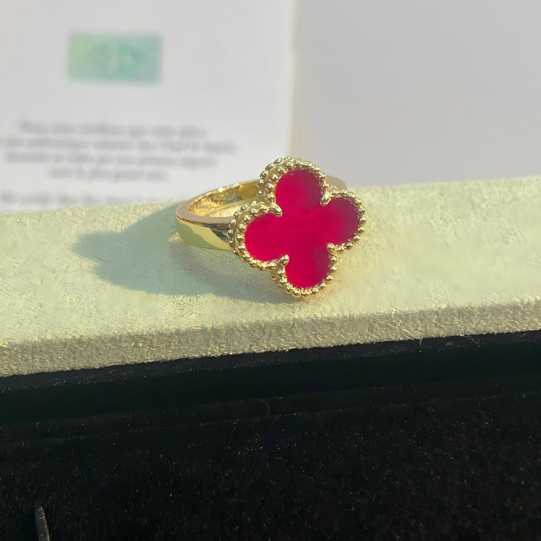 [Super CiCi]NEUE KLEEBATT-RINGE IN ROSA EMAILLE
