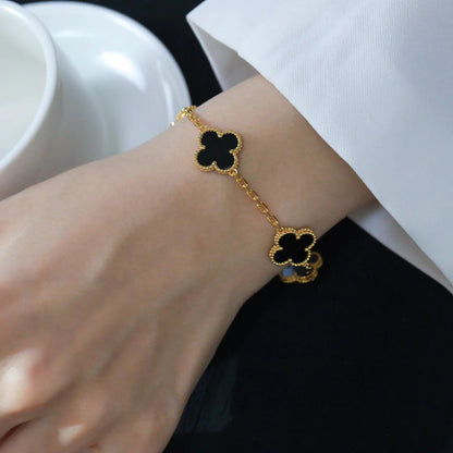 [Super Jewellery] CLOVER 5 MOTIF ONYXS BRACELET COLLECTION
