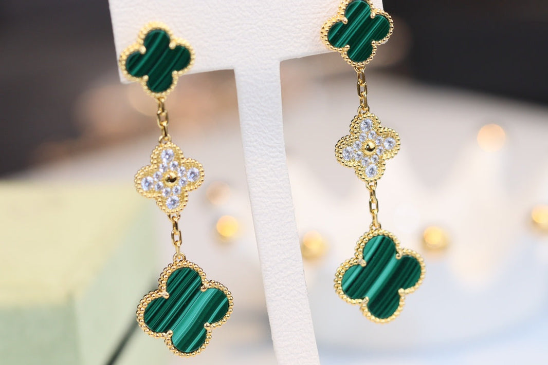 [Super Jewellery]CLOVER EARRINGS GOLD MALACHITE DIAMOND 3 MOTIF