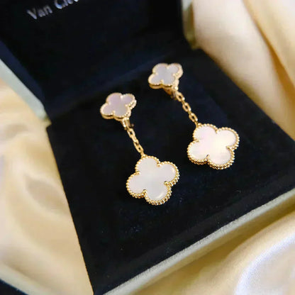 [Super Jewellery]CLOVER 2 MOTIF WHITE MOP EARRINGS