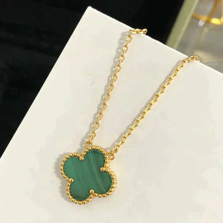 [Super Jewellery]CLOVER 15MM MALACHITE SINGLE FLOWER  NECKLACE