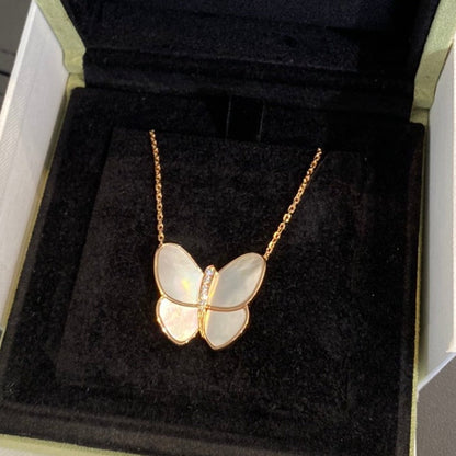 [Super Jewellery]BUTTERFLY GOLD MOP DIAMOND NECKLACE