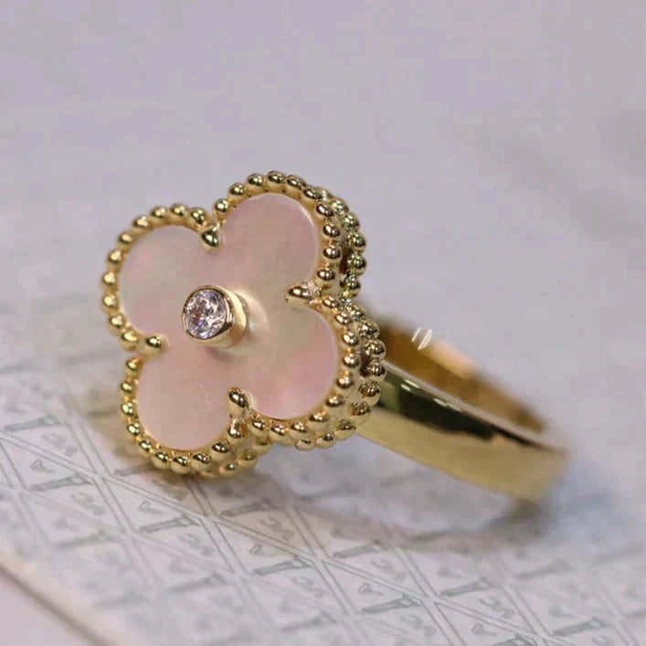 [Super Jewellery]CLOVER PINK MOP RING GOLD DIAMOND
