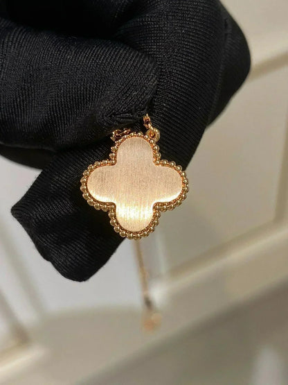 [Super Jewellery]CLOVER 15MM DIAMOND RHODONITE NECKLACE