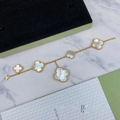 [Super Jewellery]MAGIC CLOVER MOP GOLD BRACELET 5 MOTIFS