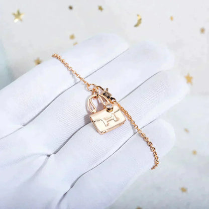 [Super Jewellery]AMULETTE PEDANT ROSE GOLD NECKLACE