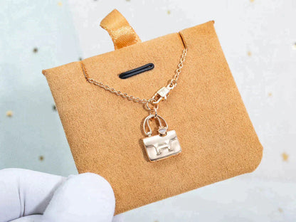 [Super Jewellery]AMULETTE PEDANT ROSE GOLD NECKLACE