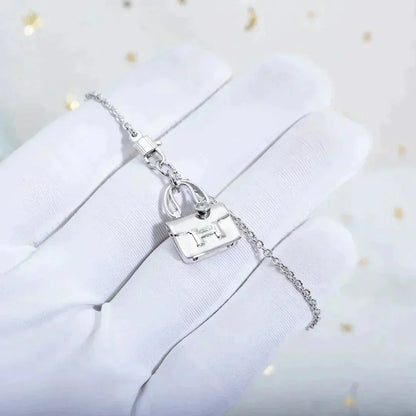 [Super Jewellery]AMULETTE PEDANT SILVER NECKLACE