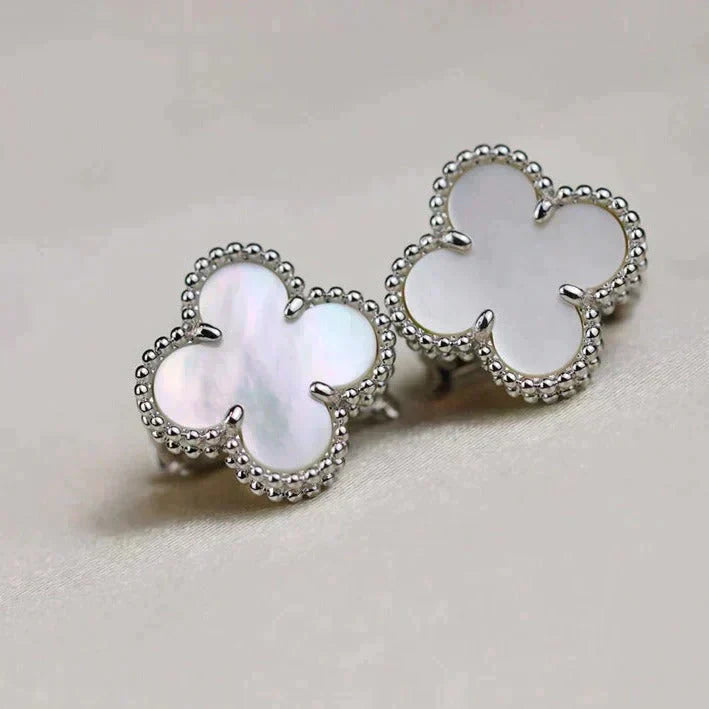 [Super Jewellery]CLOVER MEDIUM 1 MOTIFS  WHITE MOP EARRINGS SILVER