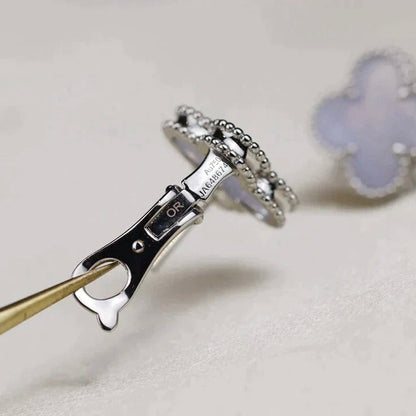 [Super Jewellery]CLOVER MEDIUM 1 MOTIFS  WHITE MOP EARRINGS SILVER