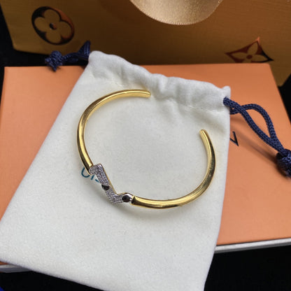 [Super Jewellery]VOLTE UPSITE DOWN DIAMOND GOLD OPEN BRACELET