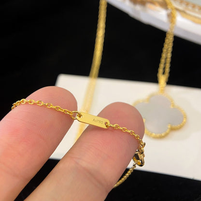 [Super Jewellery]CLOVER 25MM MOP LARGE PENDANT NECKLACE