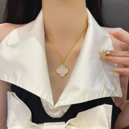 [Super Jewellery]CLOVER 25MM MOP LARGE PENDANT NECKLACE