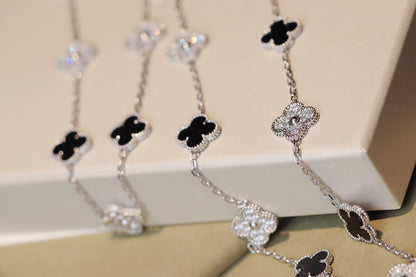 [Super Jewellery]CLOVER 20 MOTIFS ONYX DIAMOND SILVER