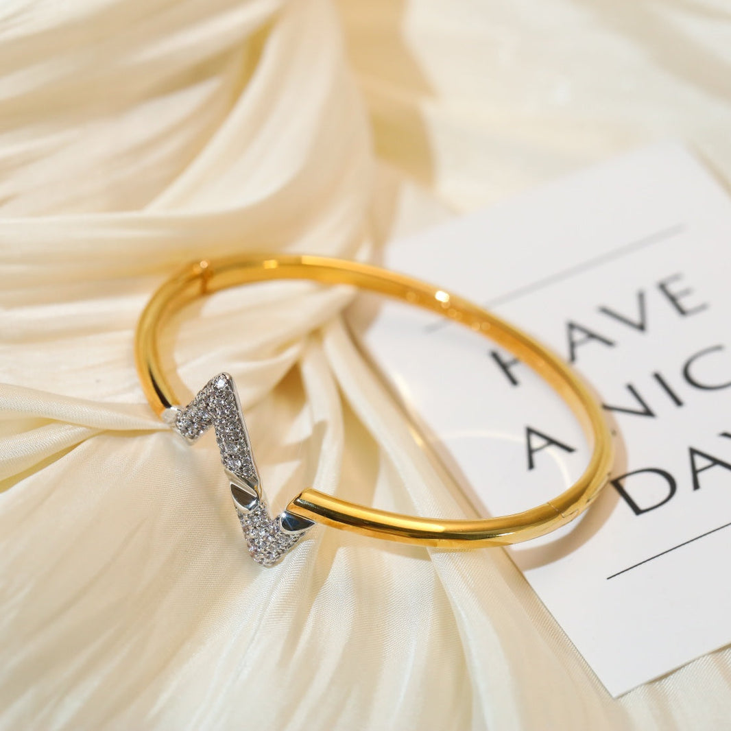 [Super Jewellery]VOLTE UPSITE DOWN GOLD DIAMOND BRACELET