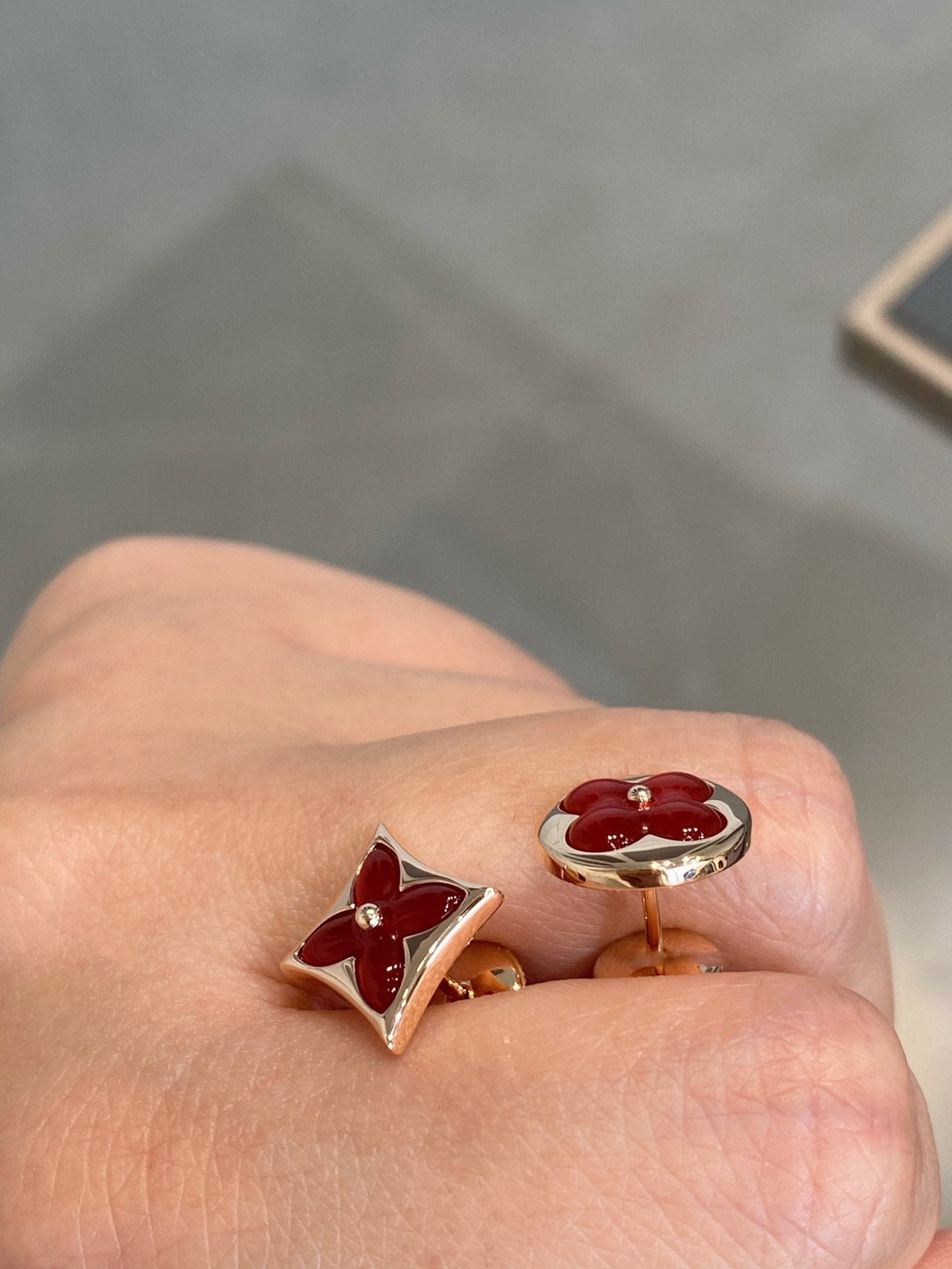 [Super Jewellery]STAR AND SUN PINK GOLD CARNELIAN STUD EARRINGS