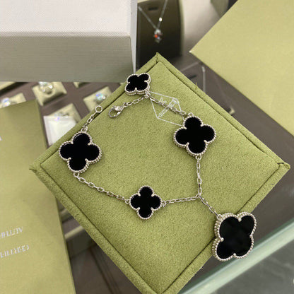 [Super Jewellery]CLOVER 5 MOTIFS SIVLER ONYX BRACELET