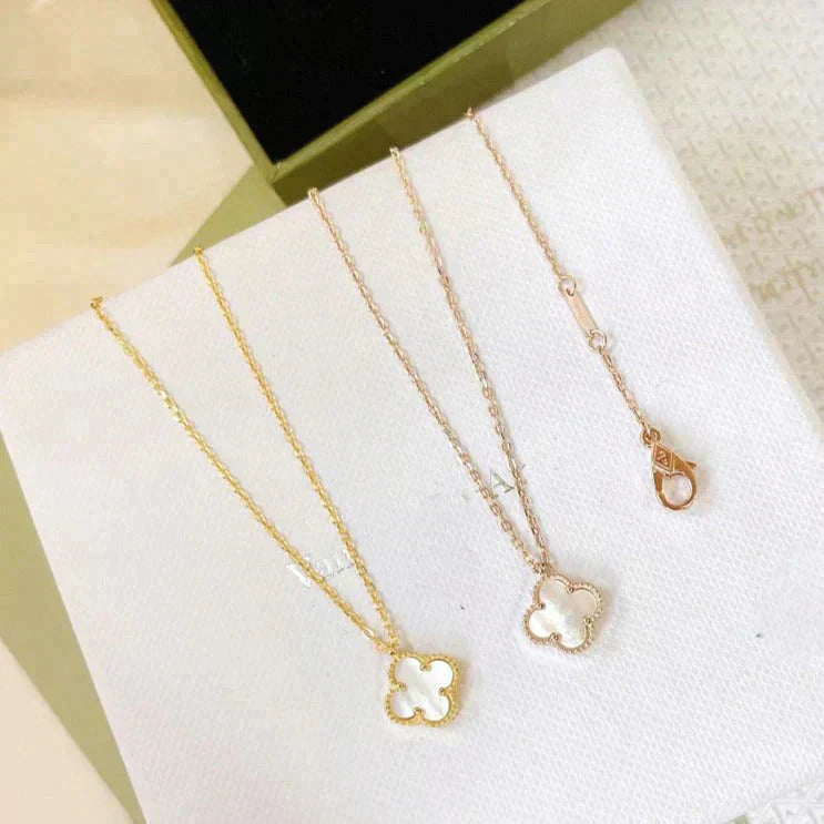 [Super Jewellery]CLOVER MINI 9.5MM WHITE MOTHER-OF-PEARL NECKLACE