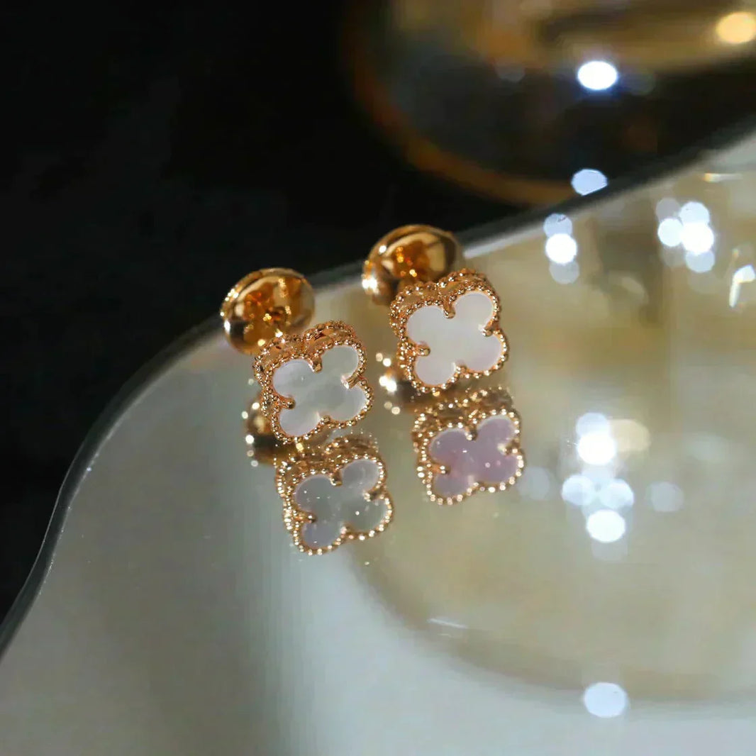 [Super Jewellery]CLOVER MINI 9.5MM WHITE MOP EARRINGS