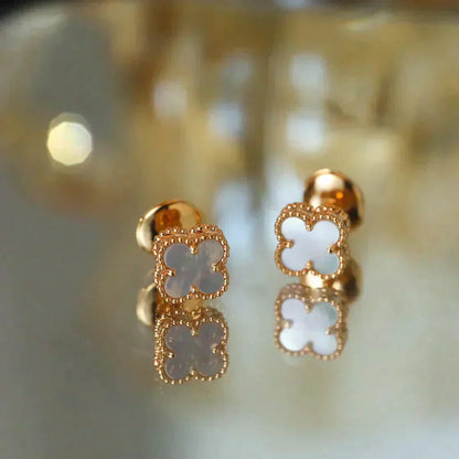 [Super Jewellery]CLOVER MINI 9.5MM WHITE MOP EARRINGS