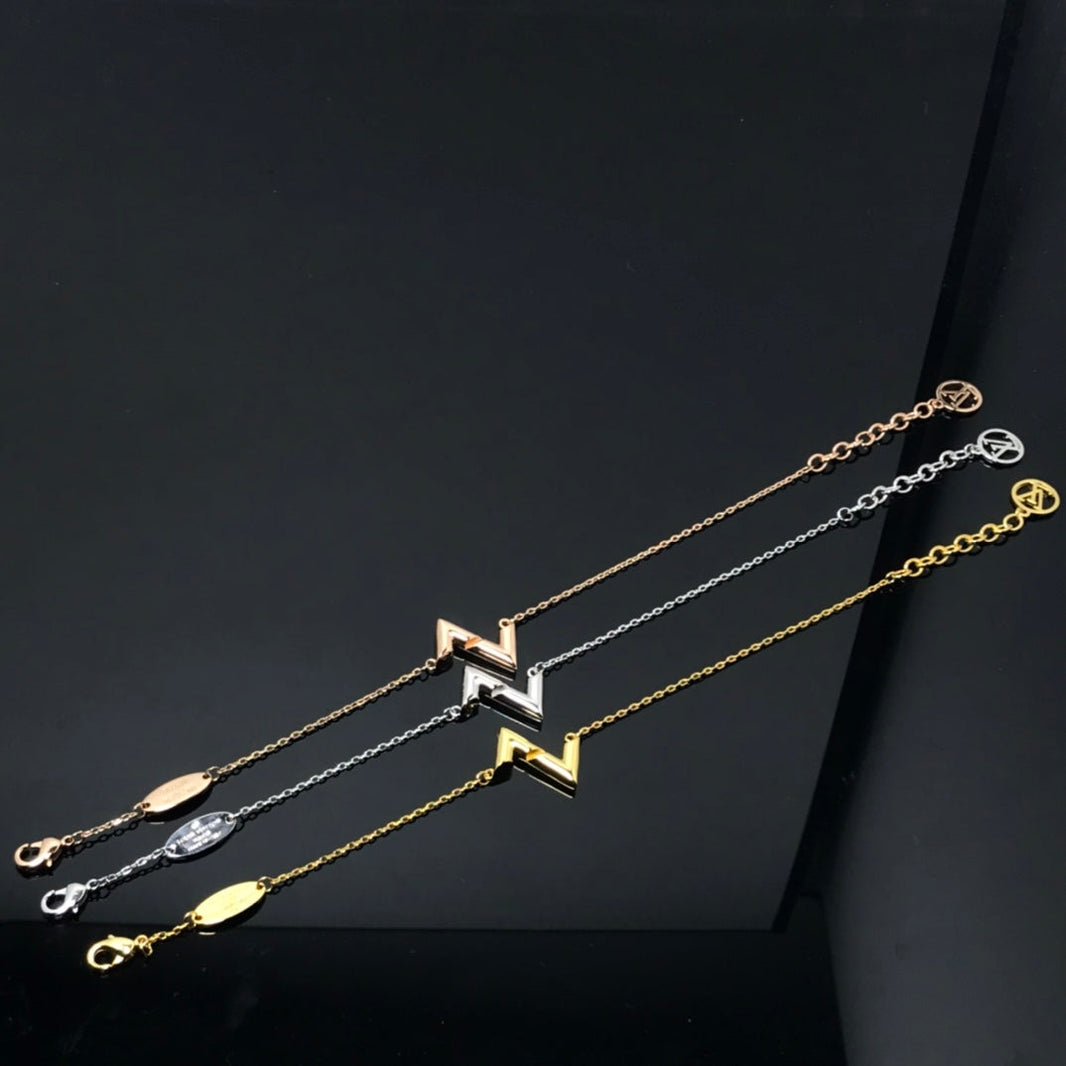 [Super Jewellery]VOLT LV LOGO BRACELET
