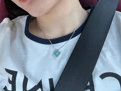 [Super Jewellery]CLOVER 1 DIAMOND LIGHT BLUE SILVER NECKLACE