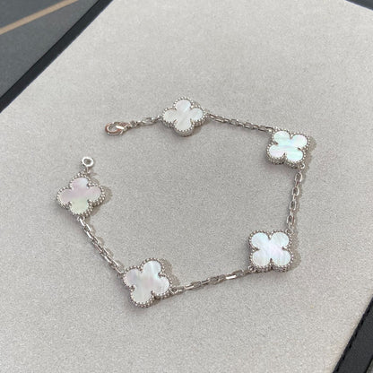 [Super Jewellery]CLOVER WHITE PEARL MOP 5 MOTIF BRACELET COLLECTION