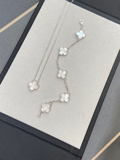 [Super Jewellery]CLOVER WHITE PEARL MOP 5 MOTIF BRACELET COLLECTION