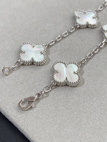 [Super Jewellery]CLOVER WHITE PEARL MOP 5 MOTIF BRACELET COLLECTION