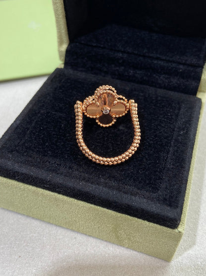 [Super Jewellery]CLOVER RIVERSIBLE PINK GOLD RING