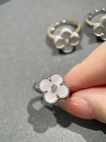 [Super Jewellery]CLOVER SILVER MOP DIAMOND RING