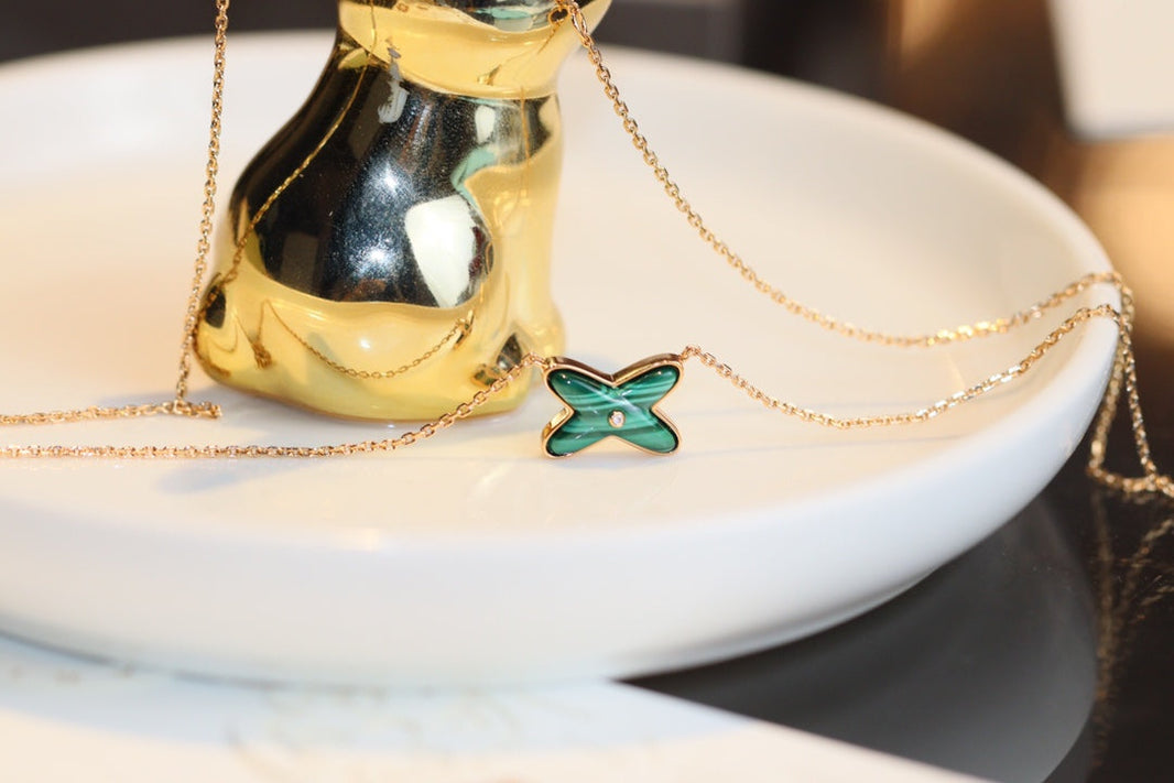 [Super Jewellery]JEUX MALACHITE 1 DIAMOND PINK GOLD NECKLACE