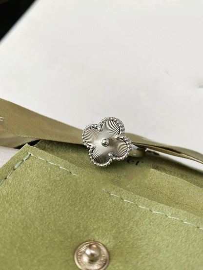 [Super Jewellery]CLOVER SILVER RING