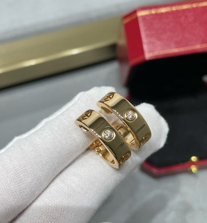 [Super Jewellery]LOVE 5.5MM 1 DIAMOND EARRINGS