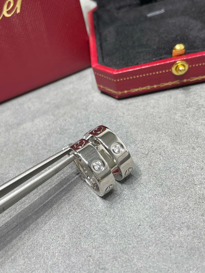 [Super Jewellery]LOVE 5.5MM 1 DIAMOND EARRINGS