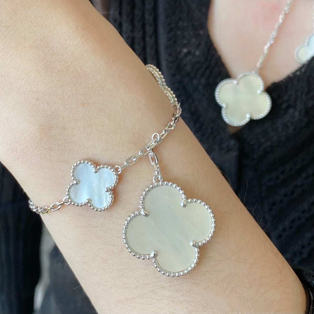 [Super Jewellery]CLOVER 5 MOTIF WHITE MOP SILVER BRACELET