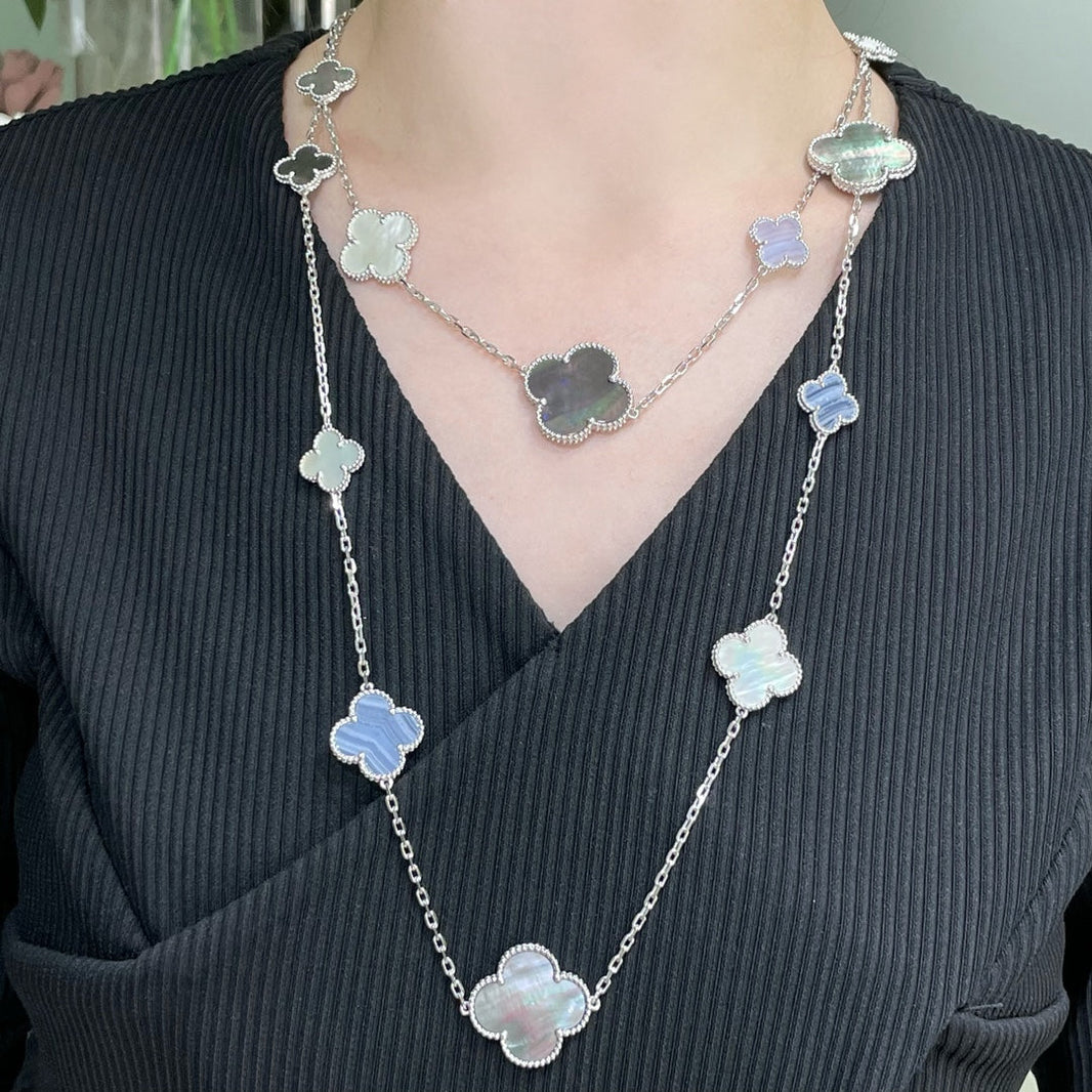 [Super Jewellery]CLOVER 16 MOTIF CHALCEDONY MOP SILVER NECKLACE