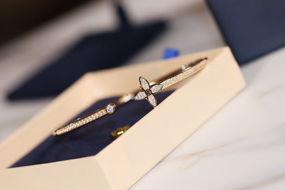 [Super Jewellery]IDYLLE GOLD OPEN BRACELET DIAMOND PAVED