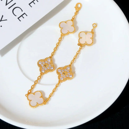 [Super Jewellery]CLOVER WHITE PEARL MOP 5 MOTIF BRACELET COLLECTION