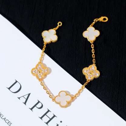 [Super Jewellery]CLOVER WHITE PEARL MOP 5 MOTIF BRACELET COLLECTION