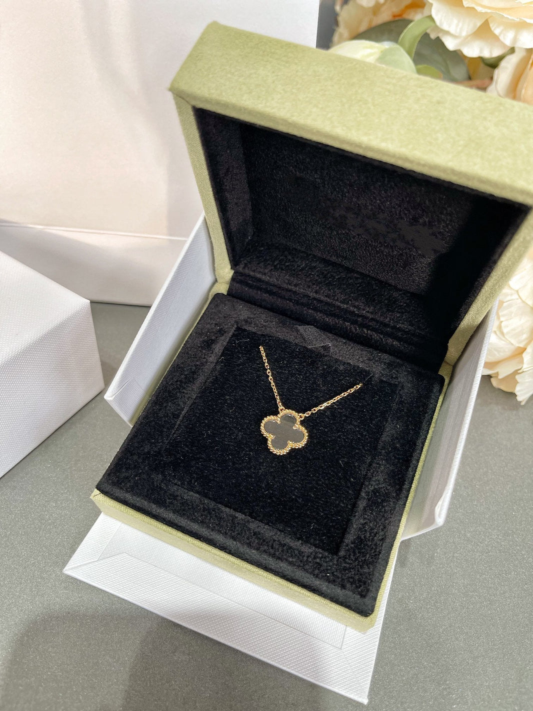 [Super Jewellery]CLOVER ROCK CRYSTAL ROSE GOLD NECKLACE