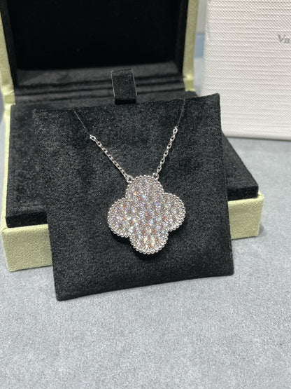 [Super Jewellery]CLOVER 25MM LARGE PENDANT DIAMOND PAVED SILVER NECKLACE
