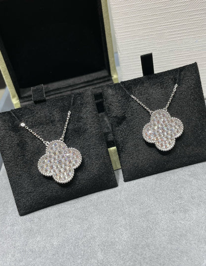 [Super Jewellery]CLOVER 25MM LARGE PENDANT DIAMOND PAVED SILVER NECKLACE