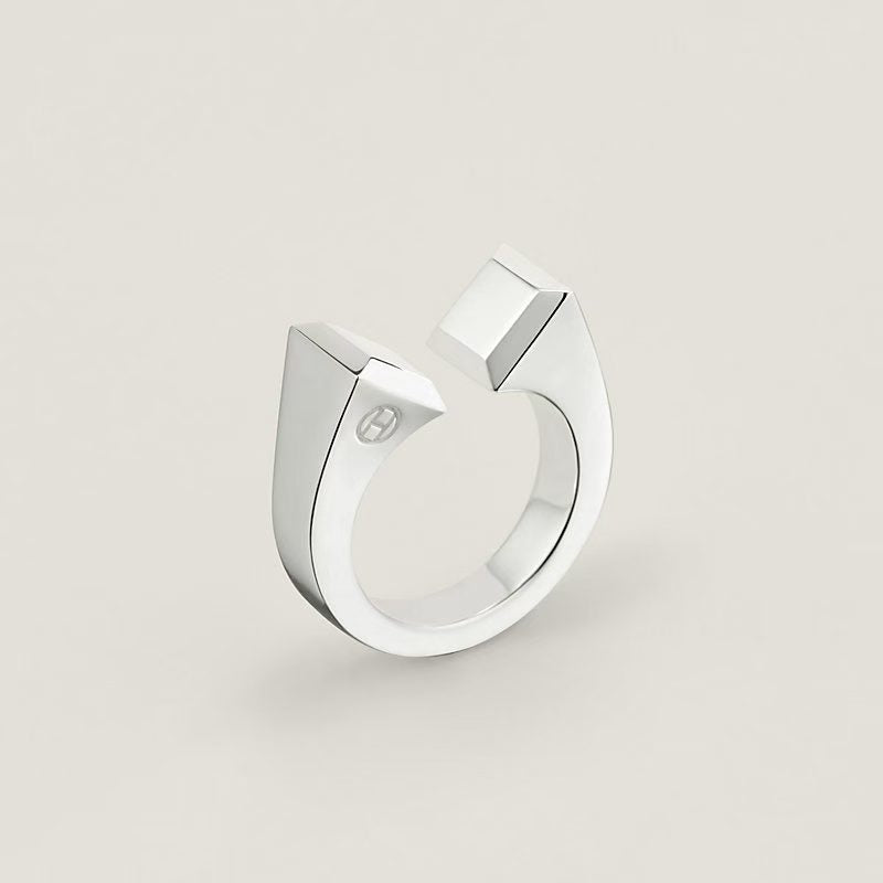 [Super Jewellery]THE CONE RIVET RING IS OPEN AND ONE SIZE FITS ALL