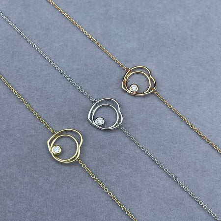 [Super Jewellery]HOLLOW HEART SINGLE DIAMOND BRACELET