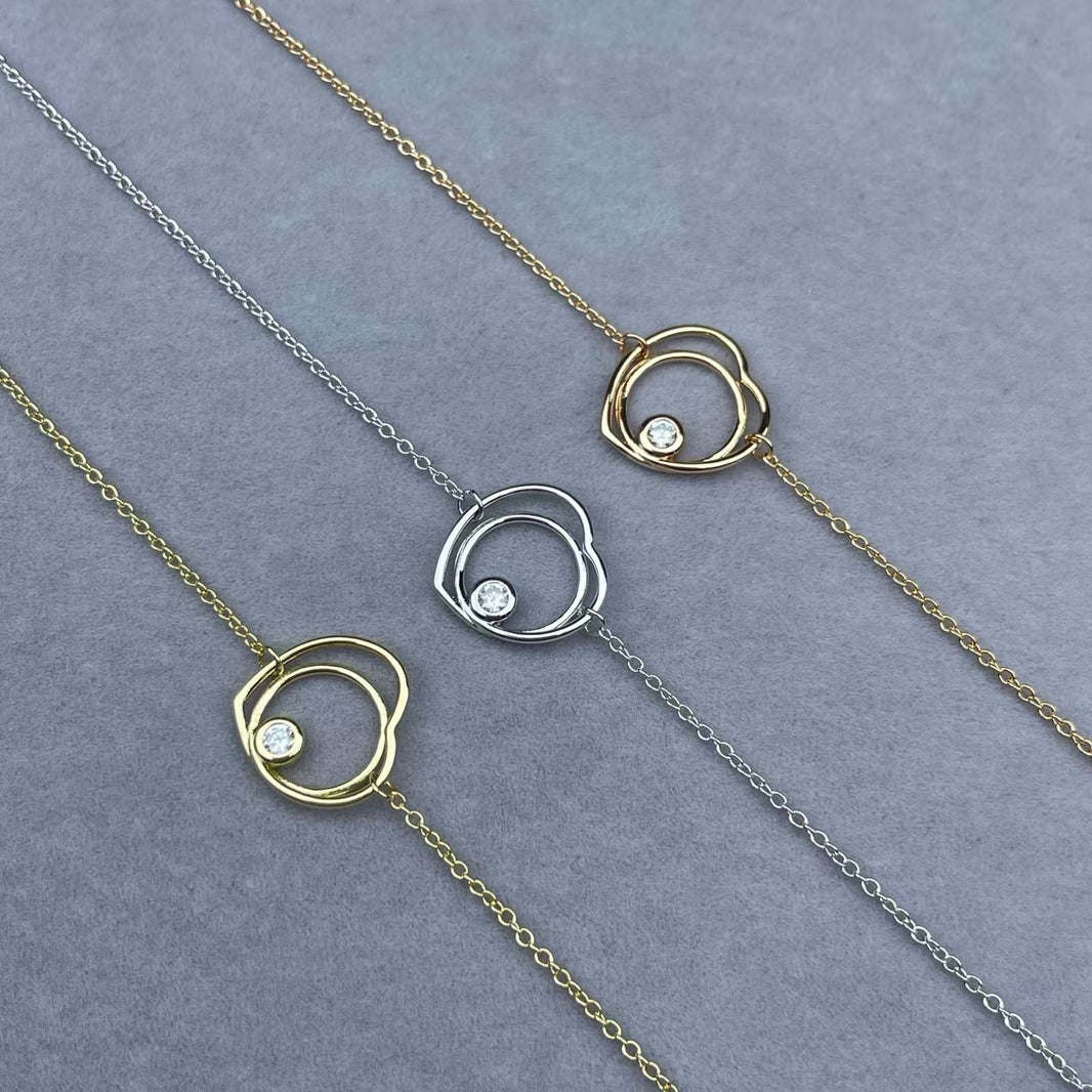 [Super Jewellery]HOLLOW HEART SINGLE DIAMOND BRACELET