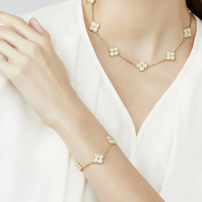 [Super Jewellery] CLOVER 5 MOTIF FULL DIAMOND BRACELET COLLECTION