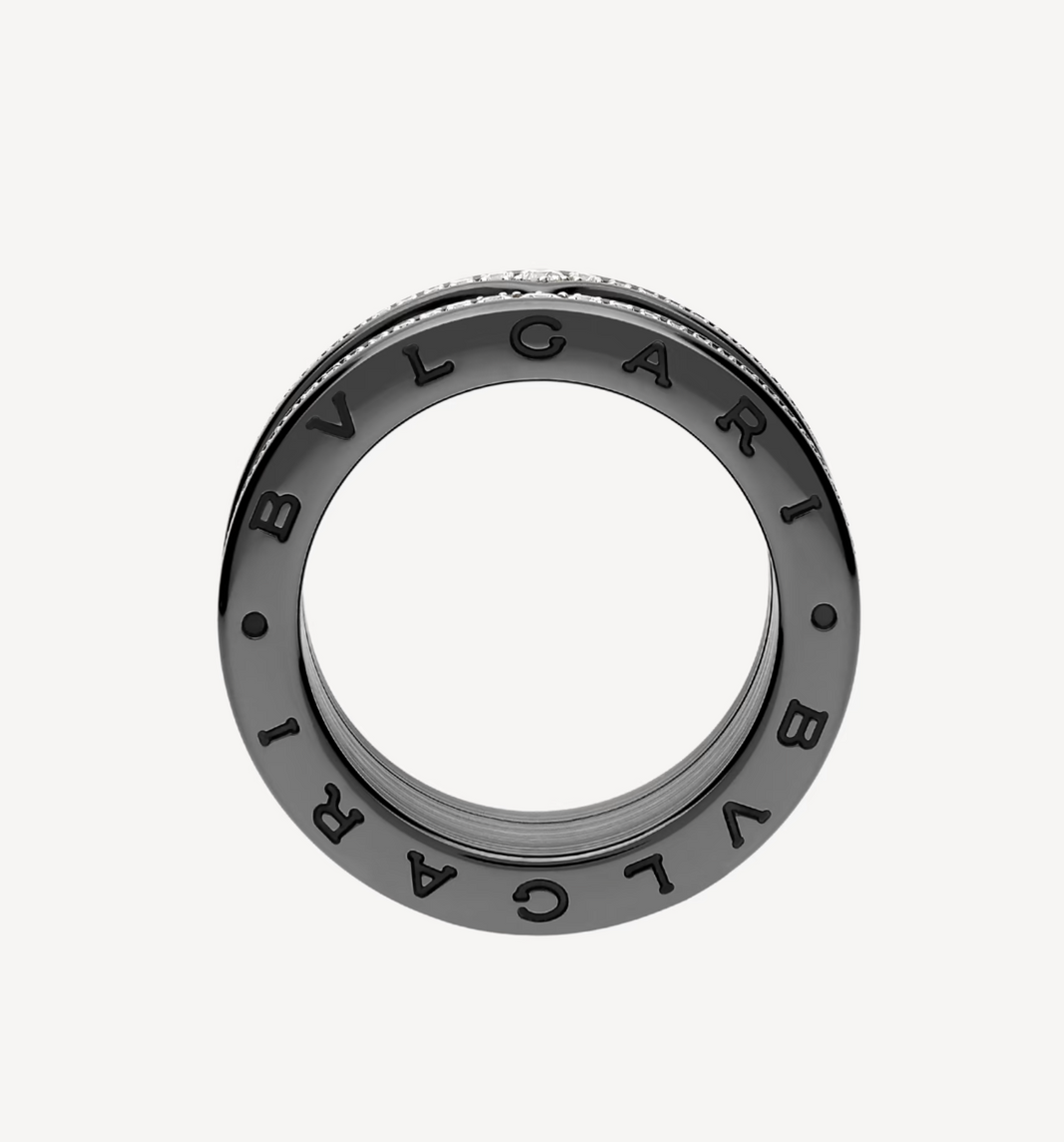 [Super]ZERO 1 ROCK FOUR-BAND BLACK CERAMIC WITH STUDDED SPIRAL AND PAVED DIAMONDS RING