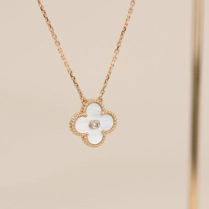 [Super Jewellery]CLOVER 15MM DIAMOND WHITE FRITILLARIA NECKLACE