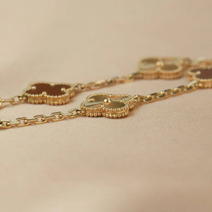 [Super Jewellery] CLOVER 5 MOTIF RED CORNELIAN BRACELET COLLECTION